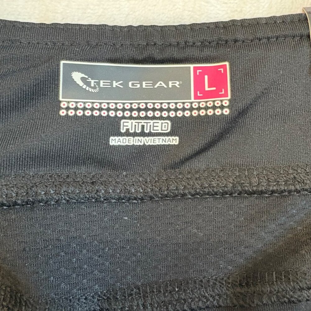 TEK GEAR Black Performance Capri Fitted Reflective Trim Athletic Workout Pants L - Picture 3 of 13